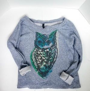 🦄Distressed owl sweatshirt